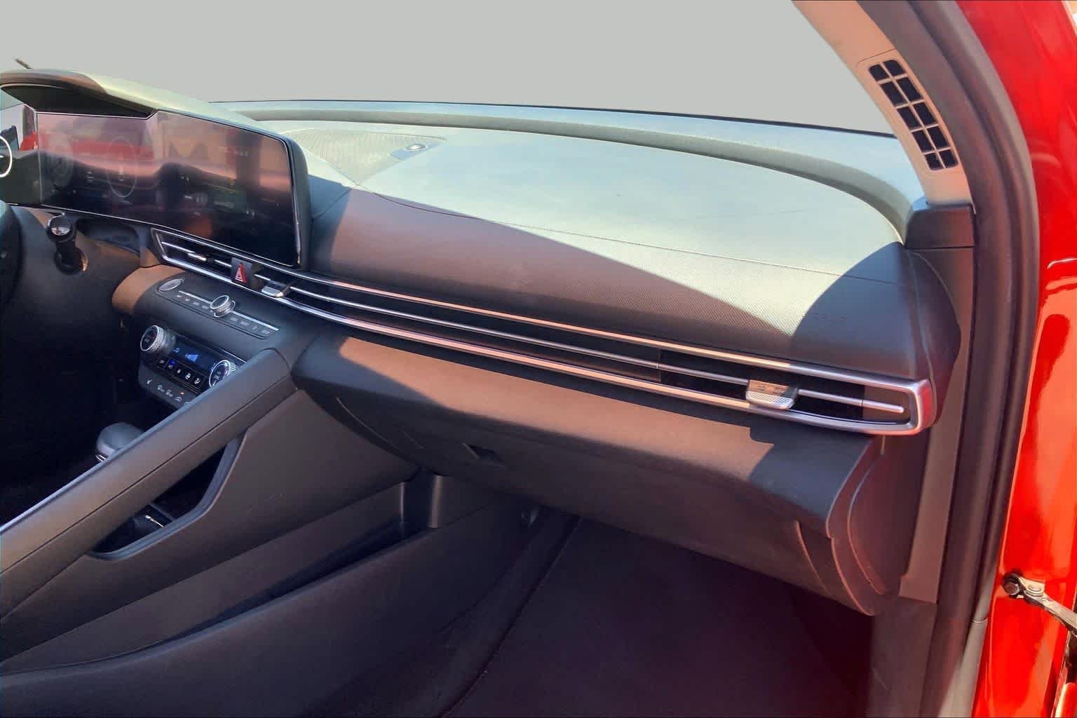 Used 2021 Lava Orange Hyundai Limited image 18