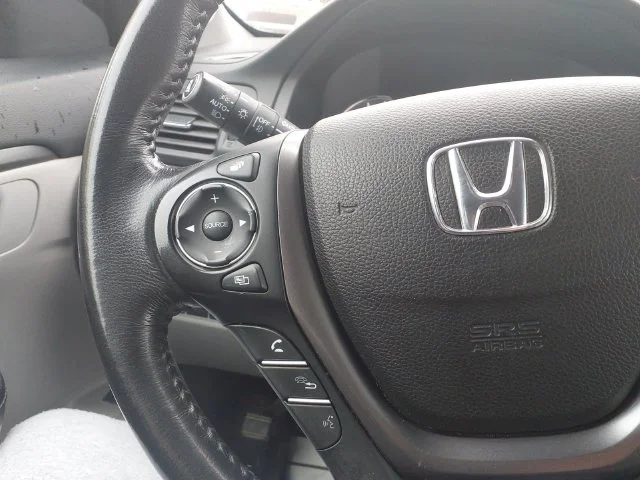 Used 2017  Honda RTL-T image 20
