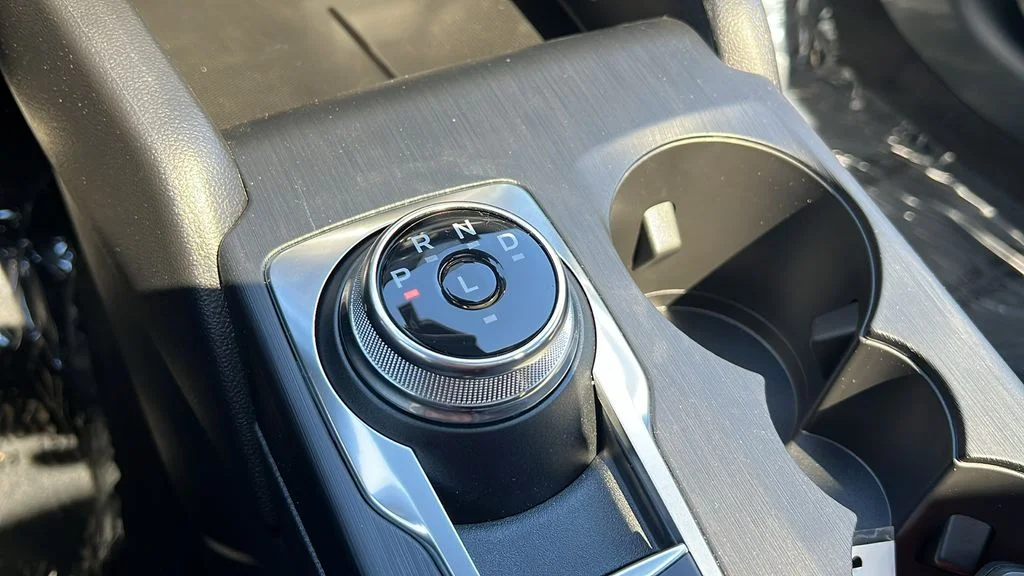 2025 Ford Escape ST-Line Select - Photo 22