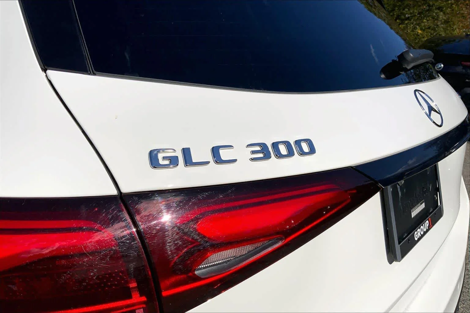 Used 2024 Polar White Mercedes-Benz GLC 300 image 10