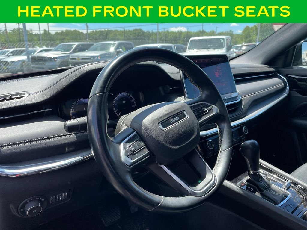 Used 2022 Velvet Red Pearlcoat Jeep Limited image 18