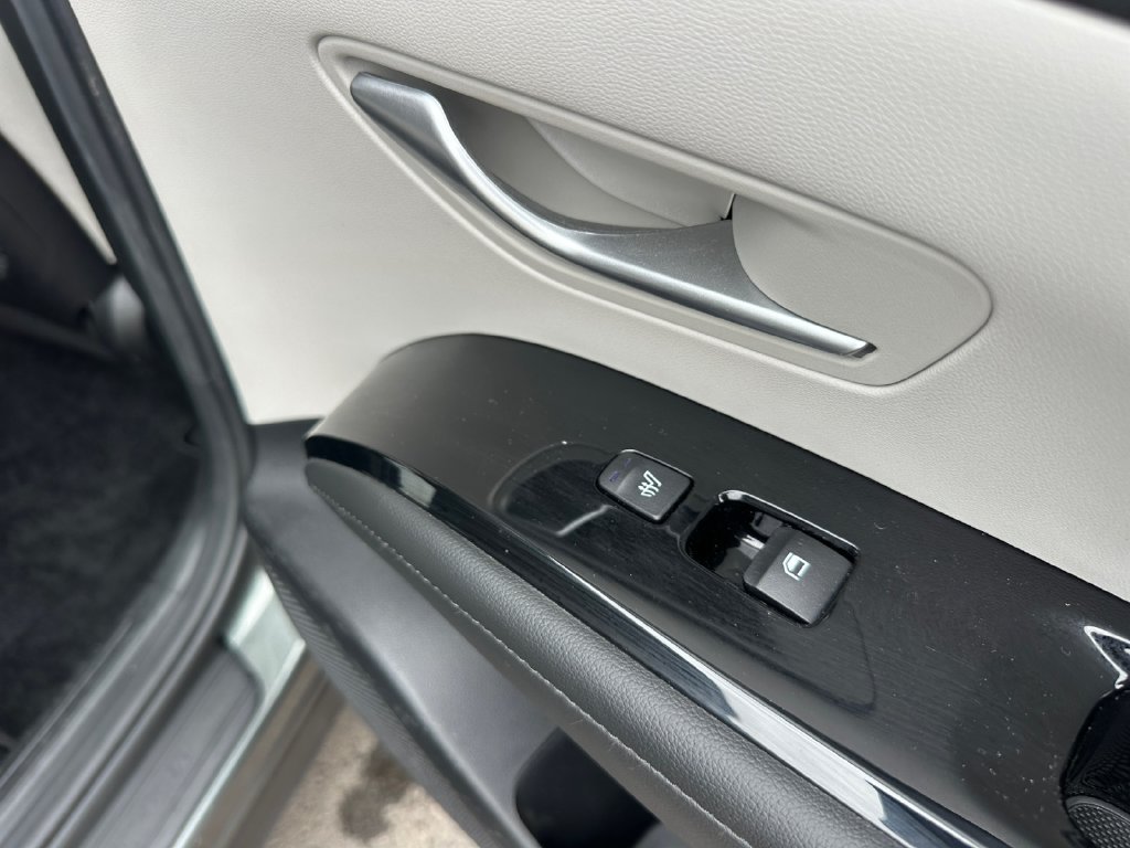 Used 2023 Gray Hyundai Limited image 28