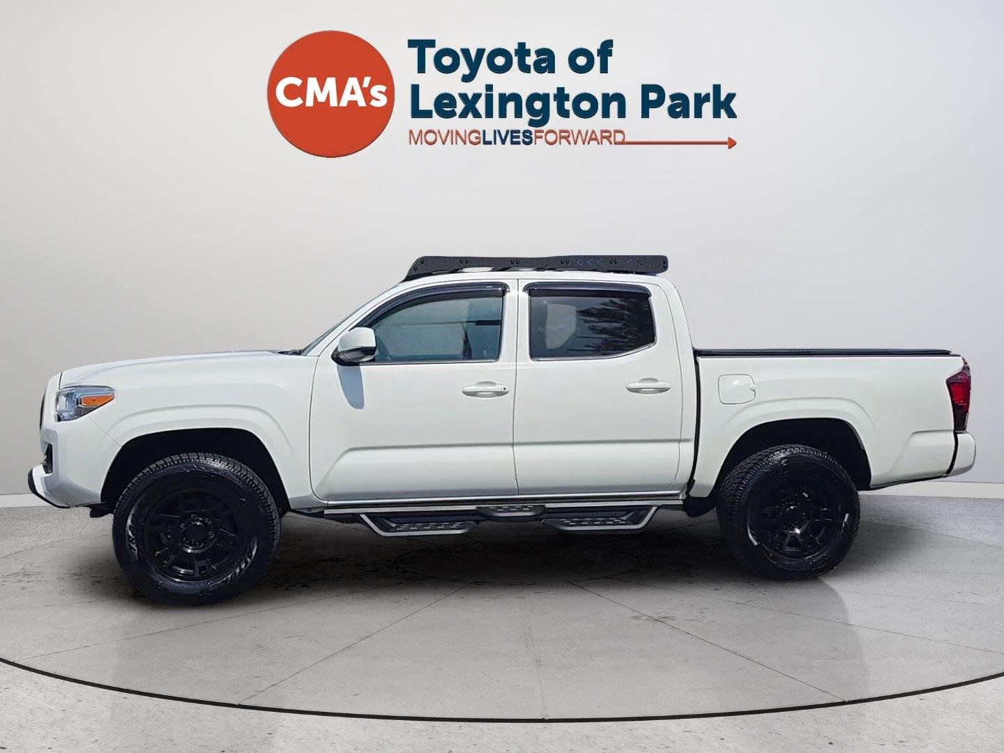 Used 2023 Ice Cap Toyota SR V6 image 2