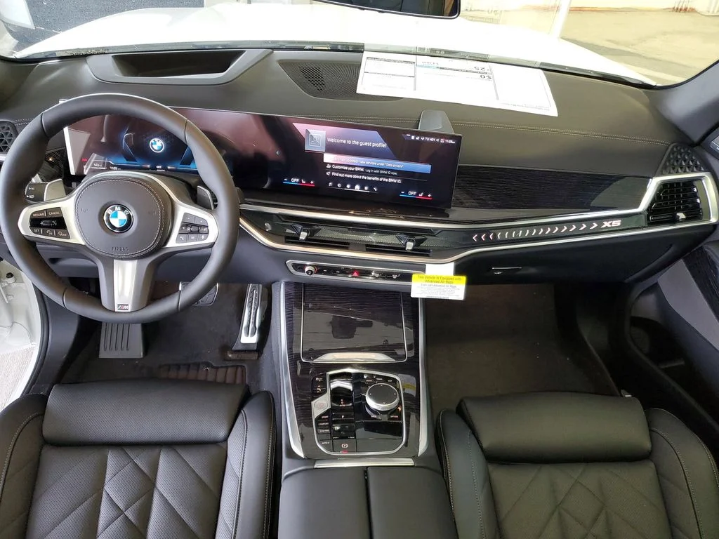 Used 2026 White BMW sDrive40i image 13