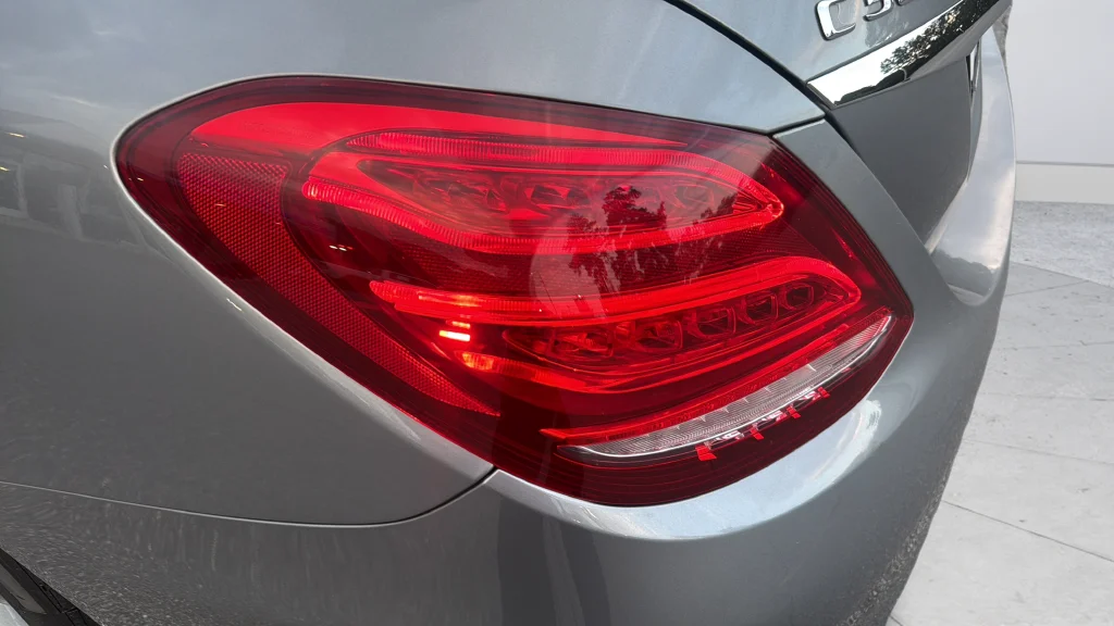 Used 2016 Silver Mercedes-Benz C 300 image 28