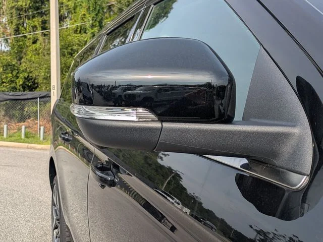 New 2026 Agate Black Metallic Ford MAX Platinum® image 12