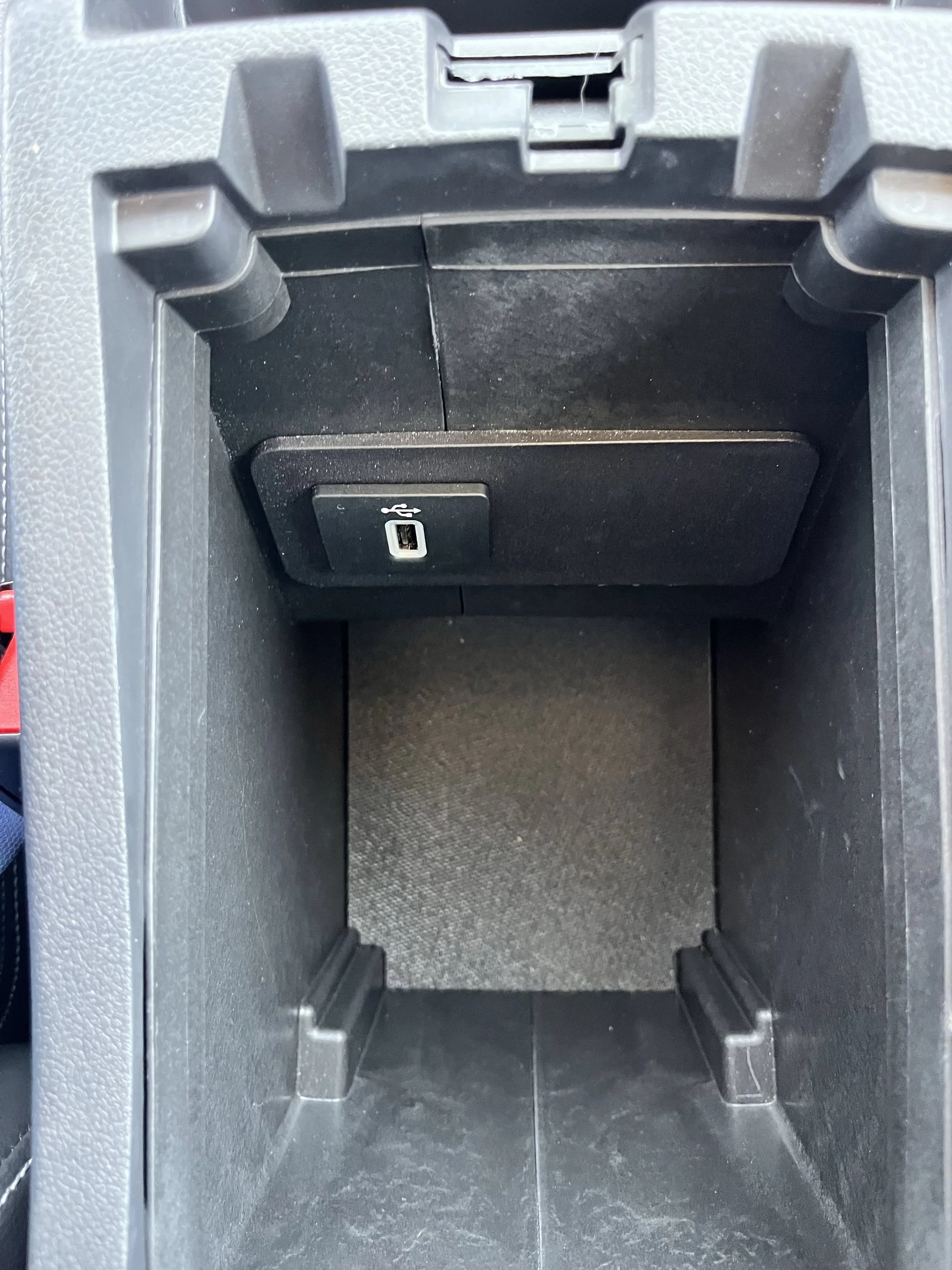 Used 2019 Blue Ford SEL image 18