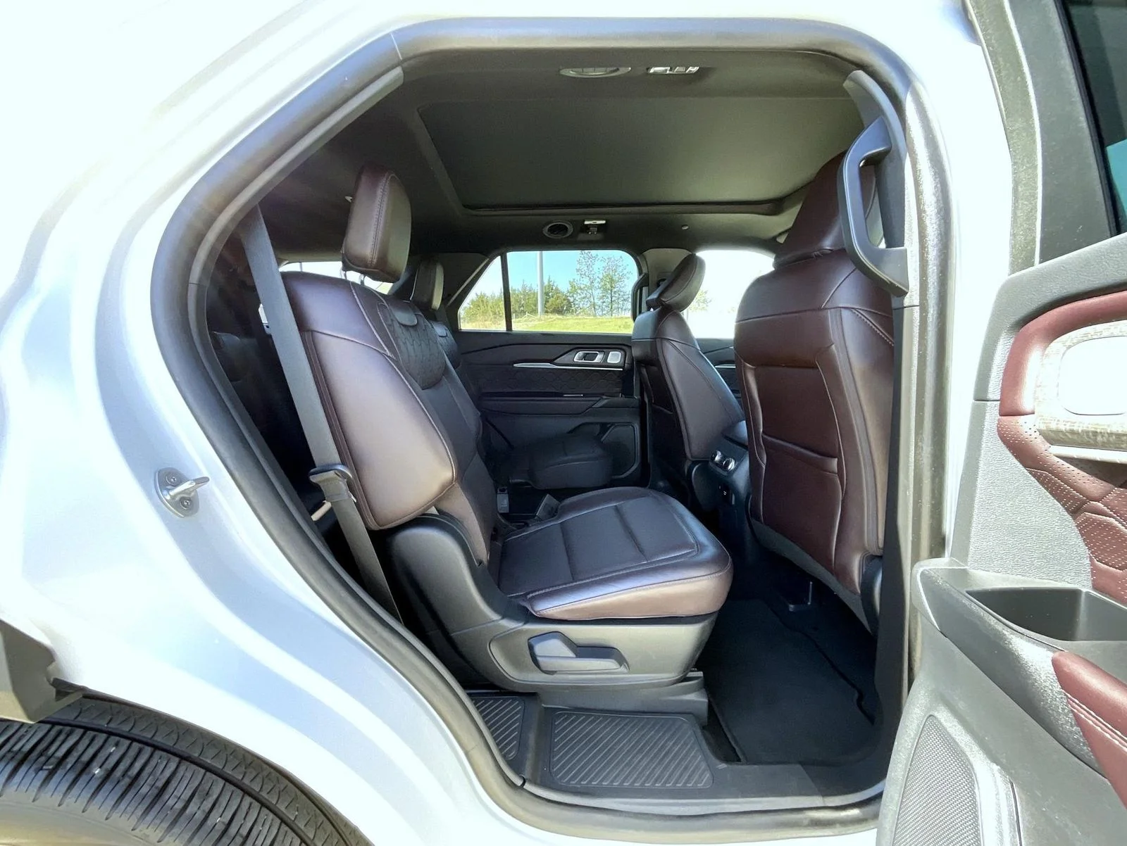 Used 2025 White Ford Platinum image 20