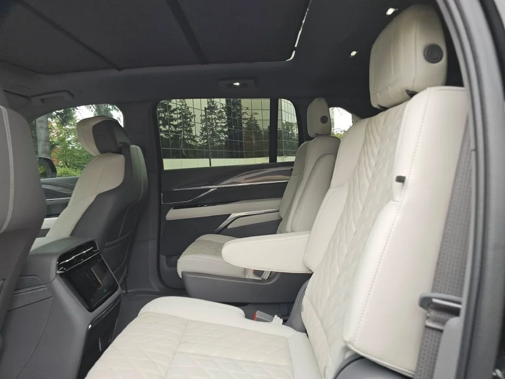 2026 Cadillac Escalade IQ Luxury - Photo 19