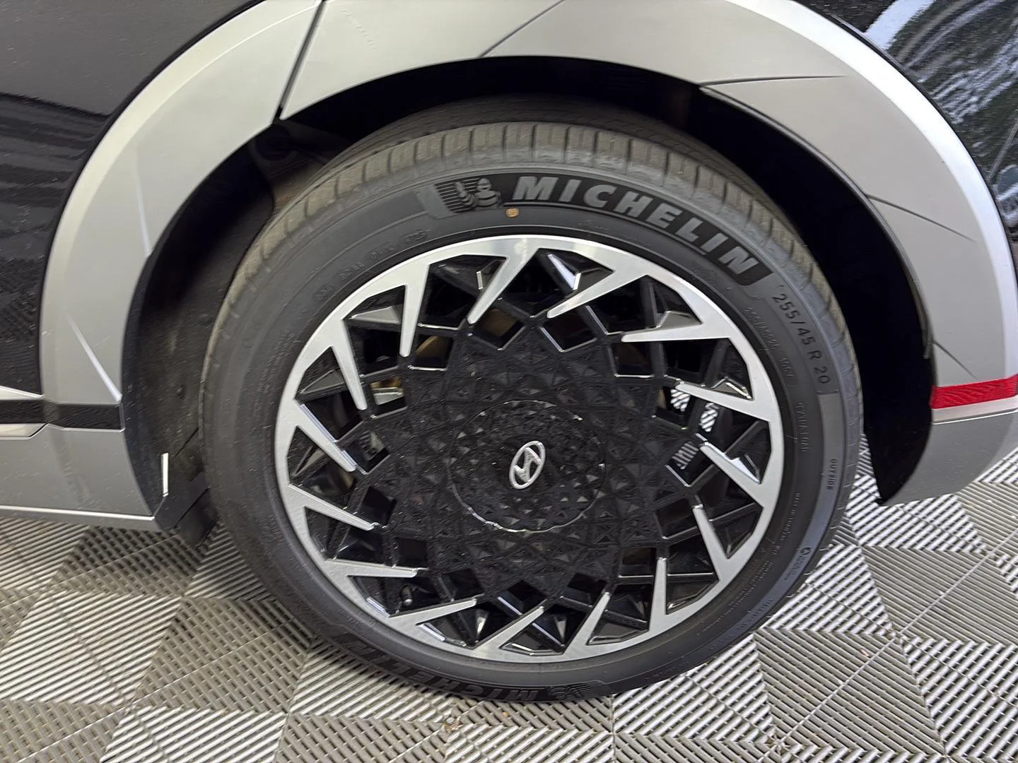 Used 2024 Abyss Black Hyundai Limited image 14