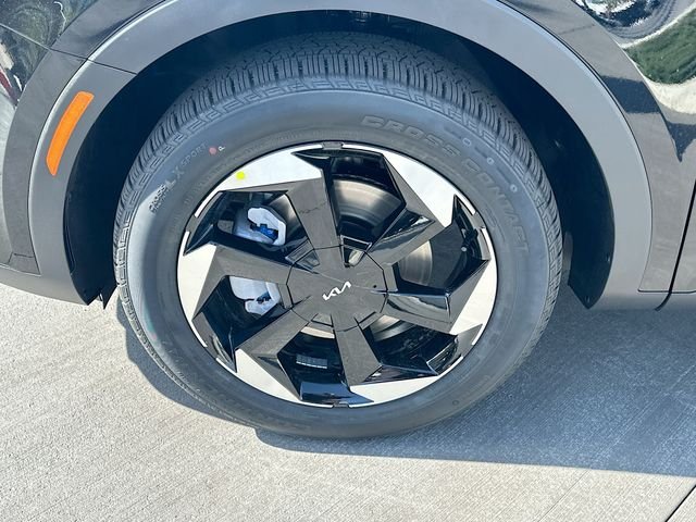 Certified Used 2026 Black Kia EX image 31