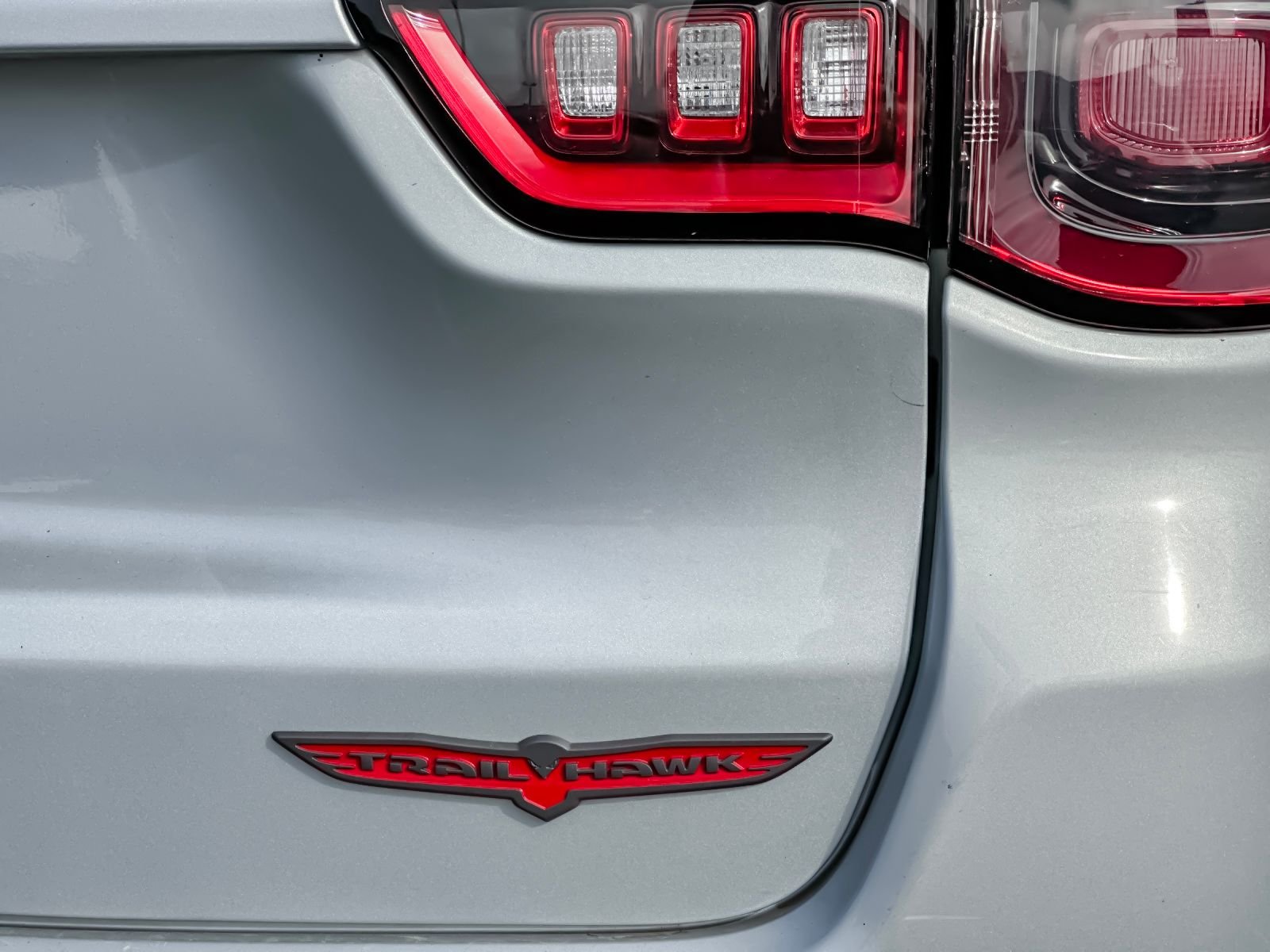 Used 2025 Silver Jeep Trailhawk image 26