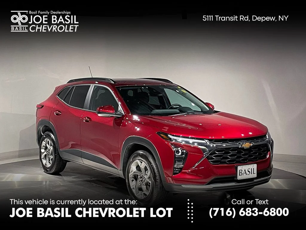 Used 2025 Red Chevrolet LT image 1