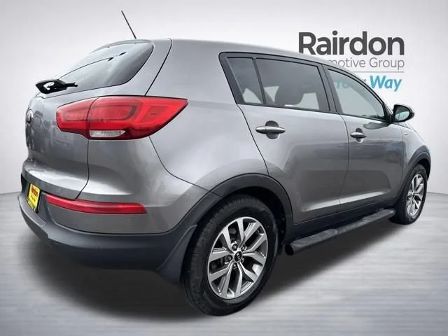 Used 2014 Mineral Silver Kia LX image 7