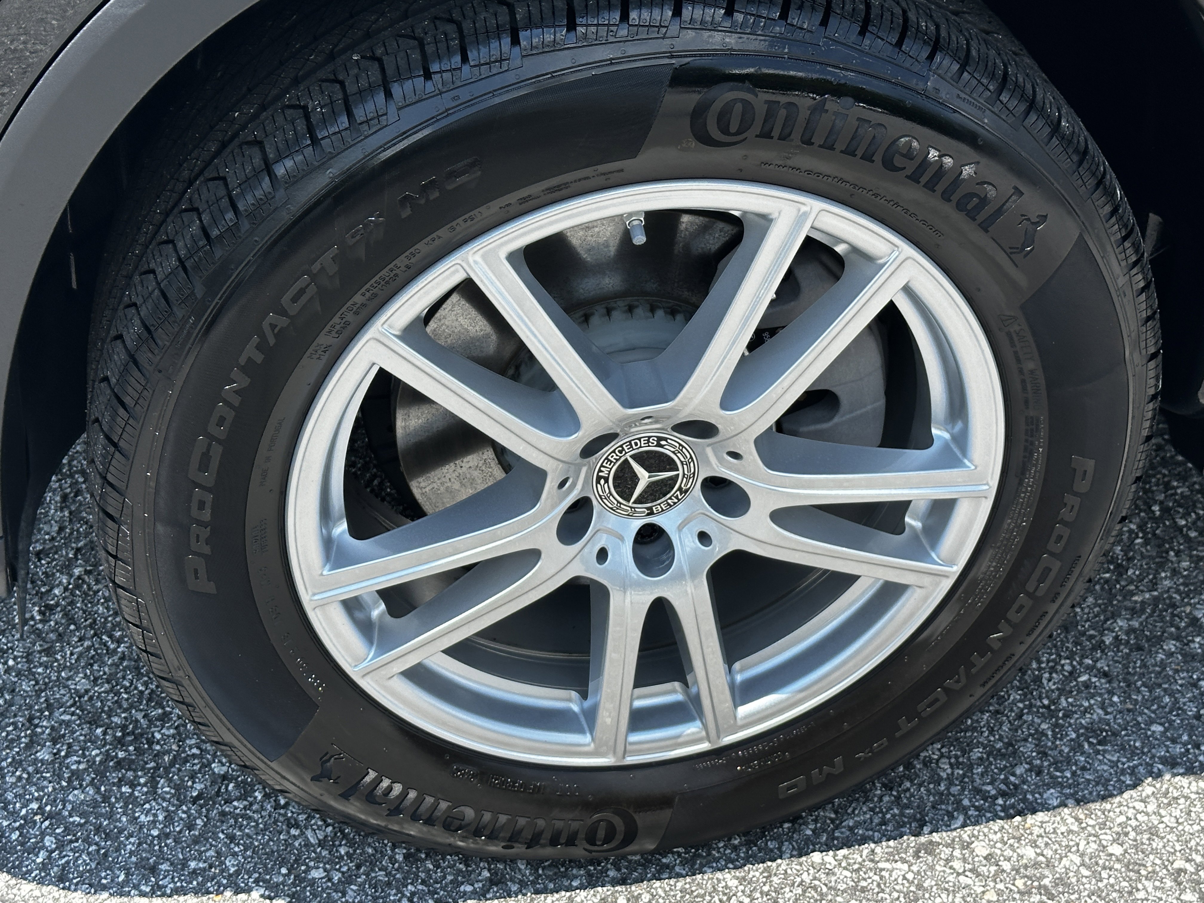 Certified Used 2026 Black Mercedes-Benz GLC 300 image 13