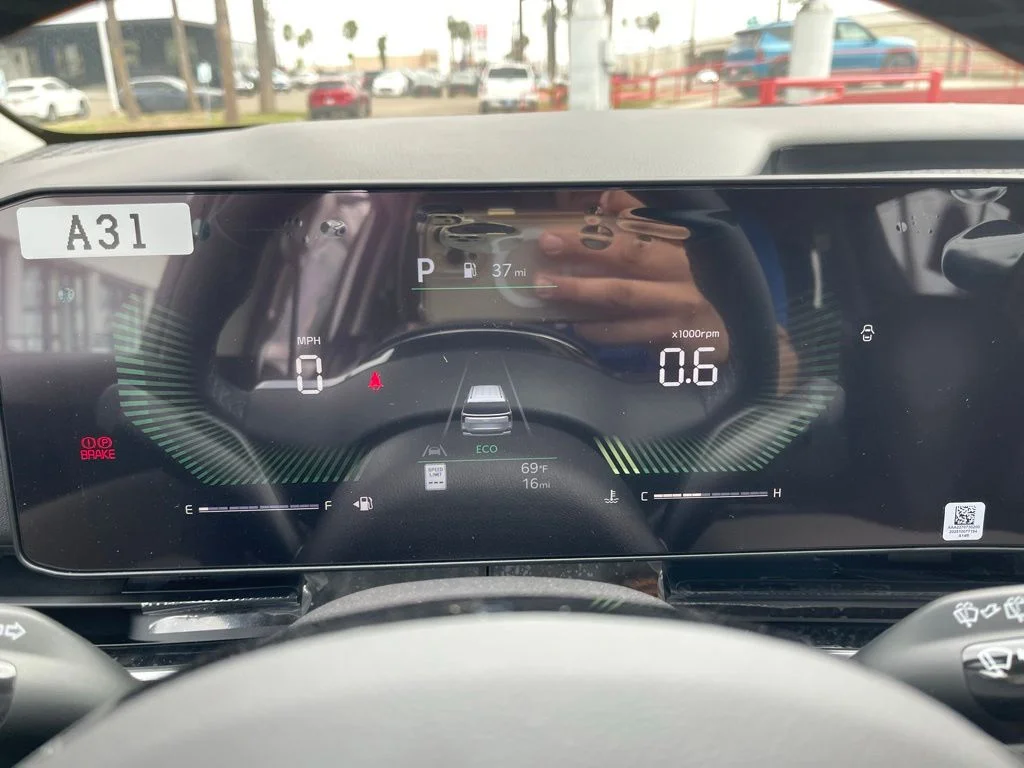 New 2026 White Kia LXS image 11