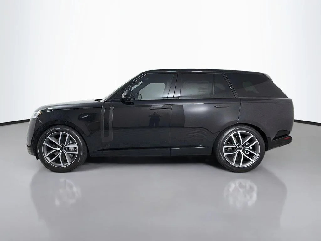New 2026 Santorini Black Land Rover SE image 8