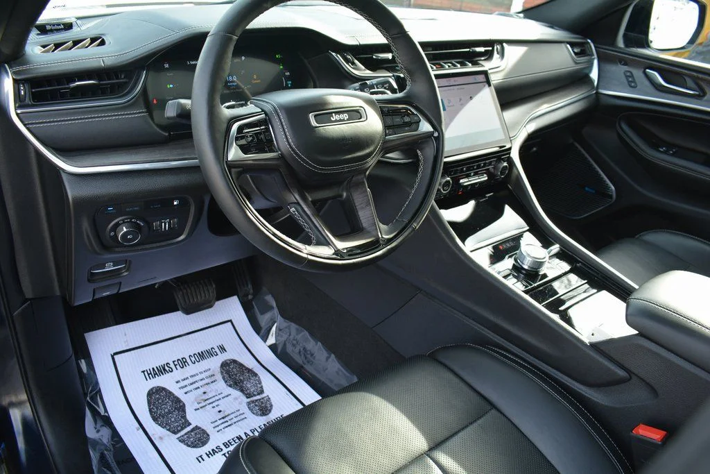 2024 Jeep Grand Cherokee Overland 4xe - Photo 12