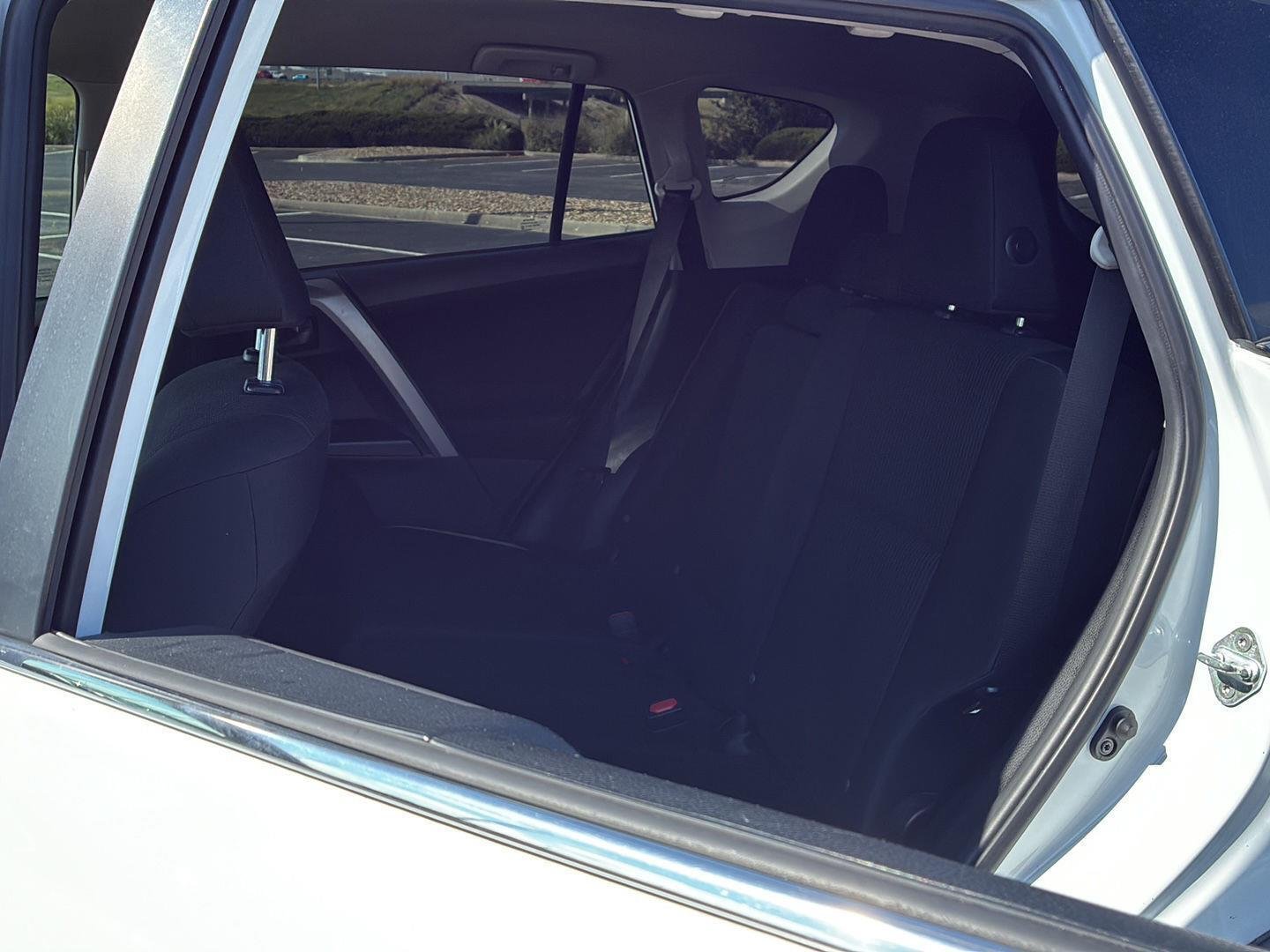Used 2018 Super White Toyota LE image 4