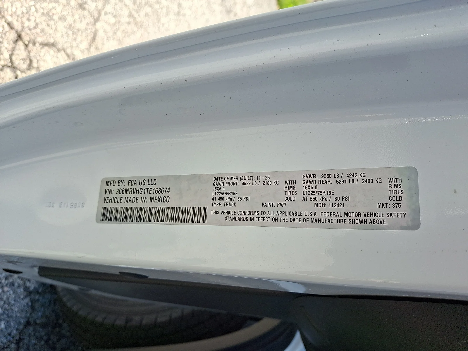 New 2026 Bright White Clear-Coat Exterior Paint RAM High Roof image 25