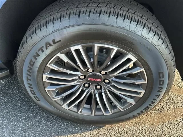 New 2026 Downpour Metallic GMC Elevation image 17