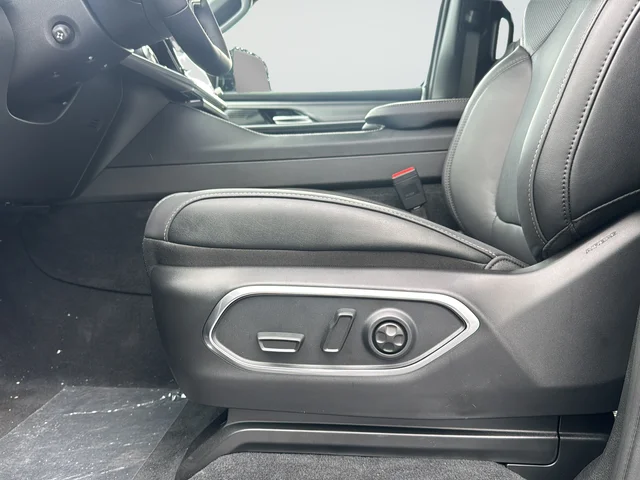 New 2026 Black Jeep Limited Altitude image 18