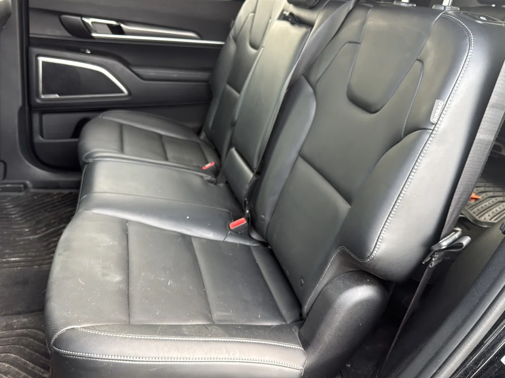 Used 2024 Black Kia LX image 17