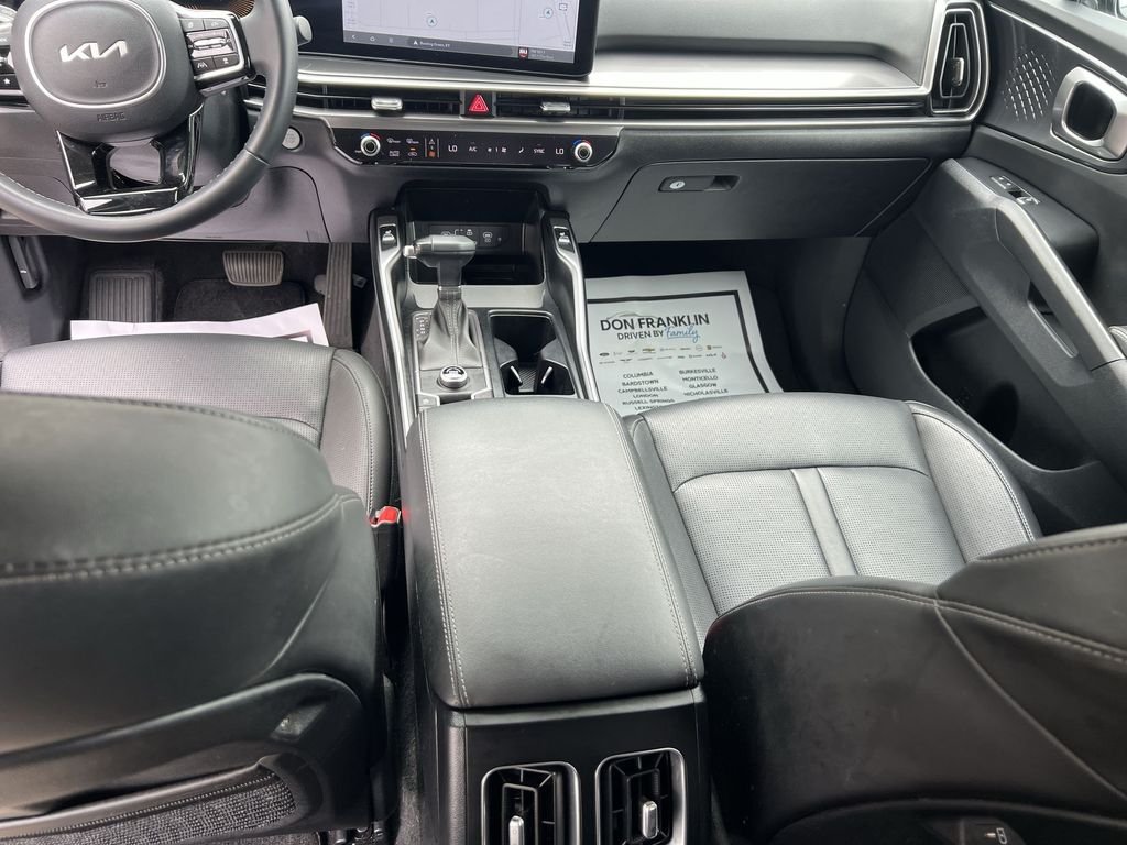 Used 2025 Gray Kia S image 21