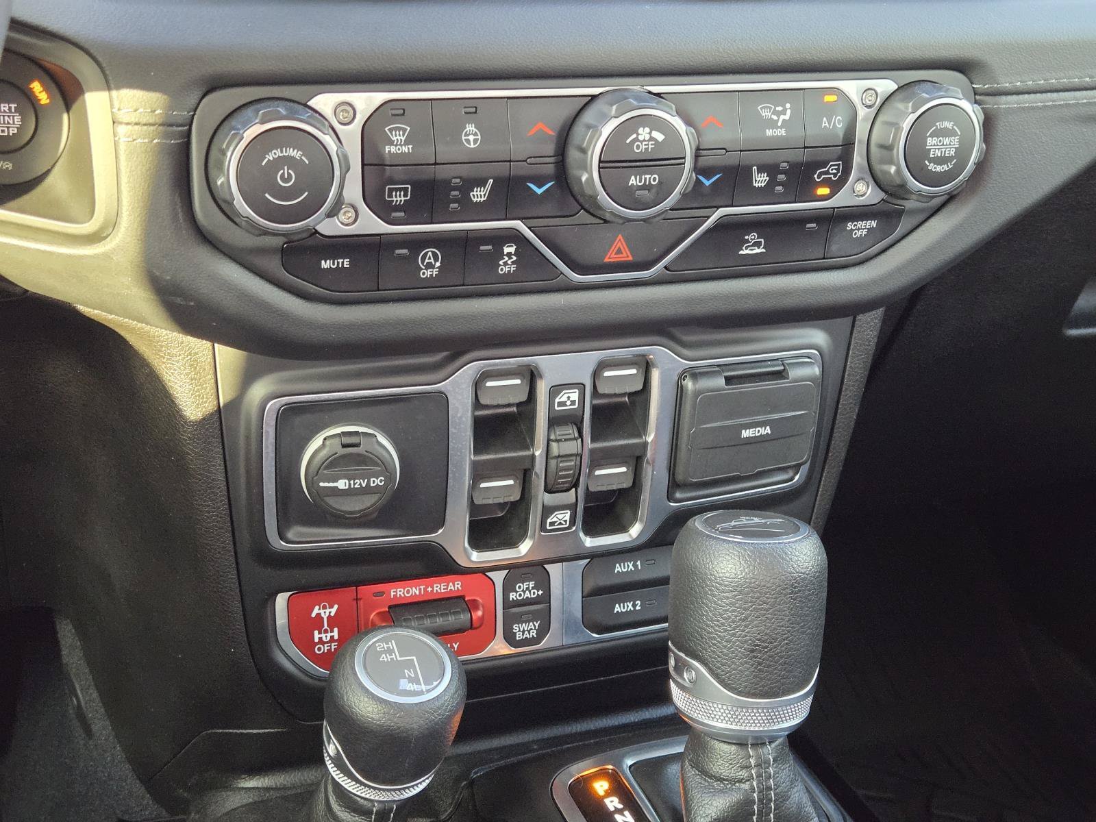 Photo 33
