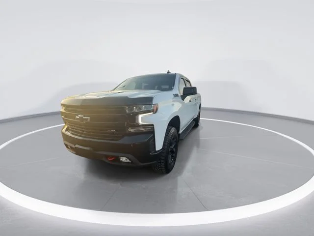 Used 2021 White Chevrolet LT Trail Boss image 4