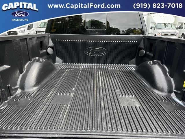 Used 2023 Black Ford XLT image 16