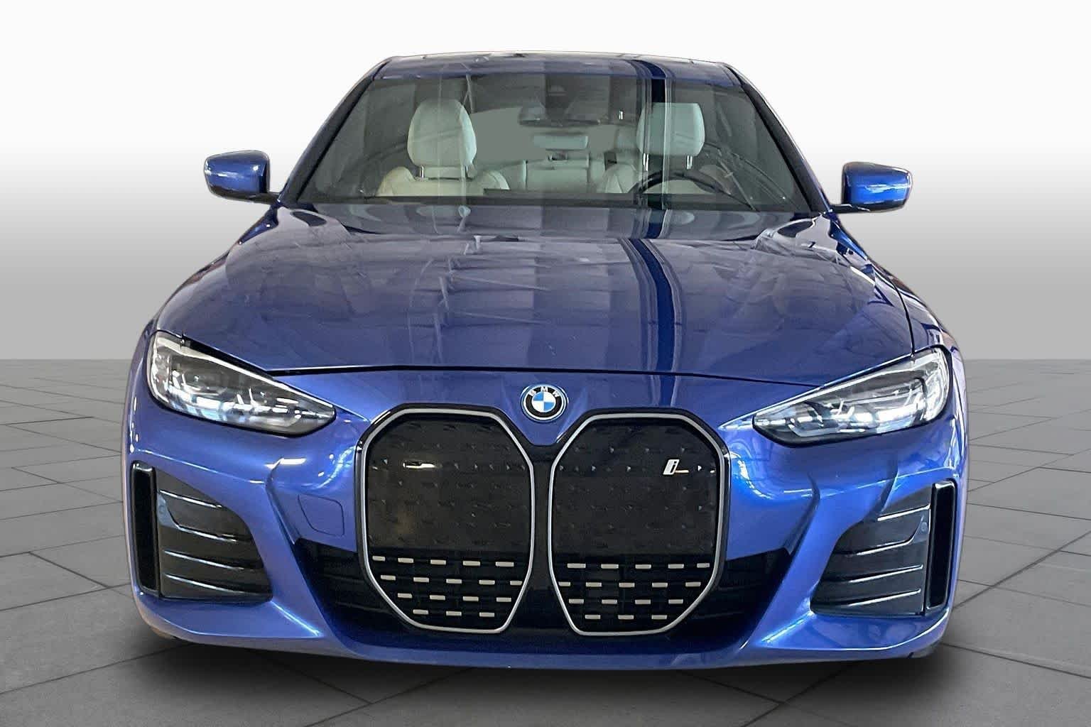 Used 2023 Portimao Blue Metallic BMW eDrive40 image 3