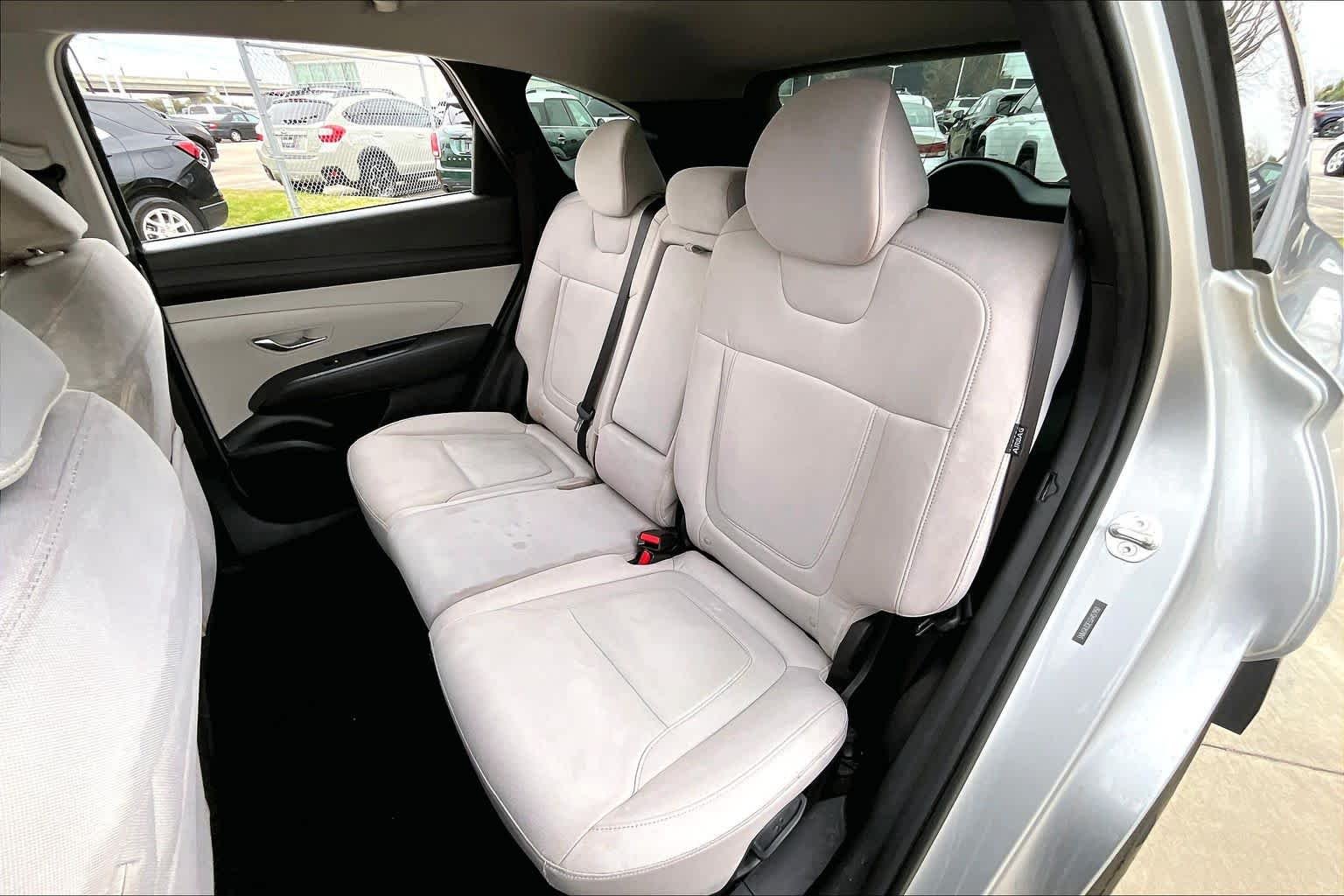 Used 2025 Shimmering Silver Hyundai SE image 19