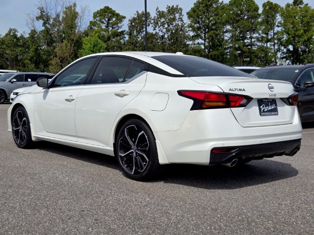 Used 2024 White Nissan 2.5 SR image 3