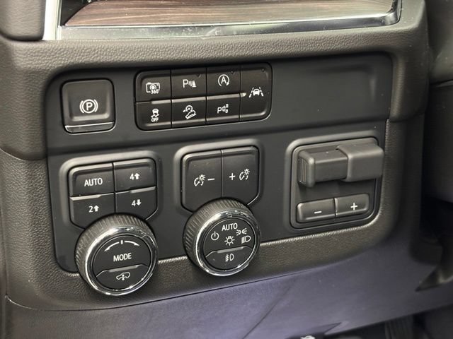 Used 2025 Black Chevrolet Z71 image 22