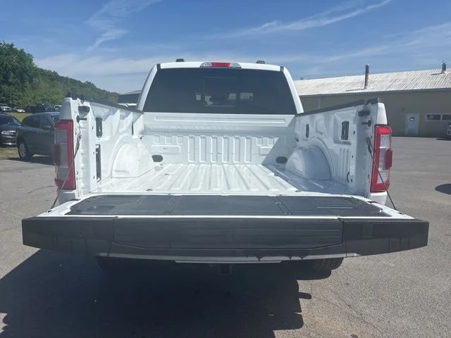 Used 2023 Oxford White Ford Lariat image 39