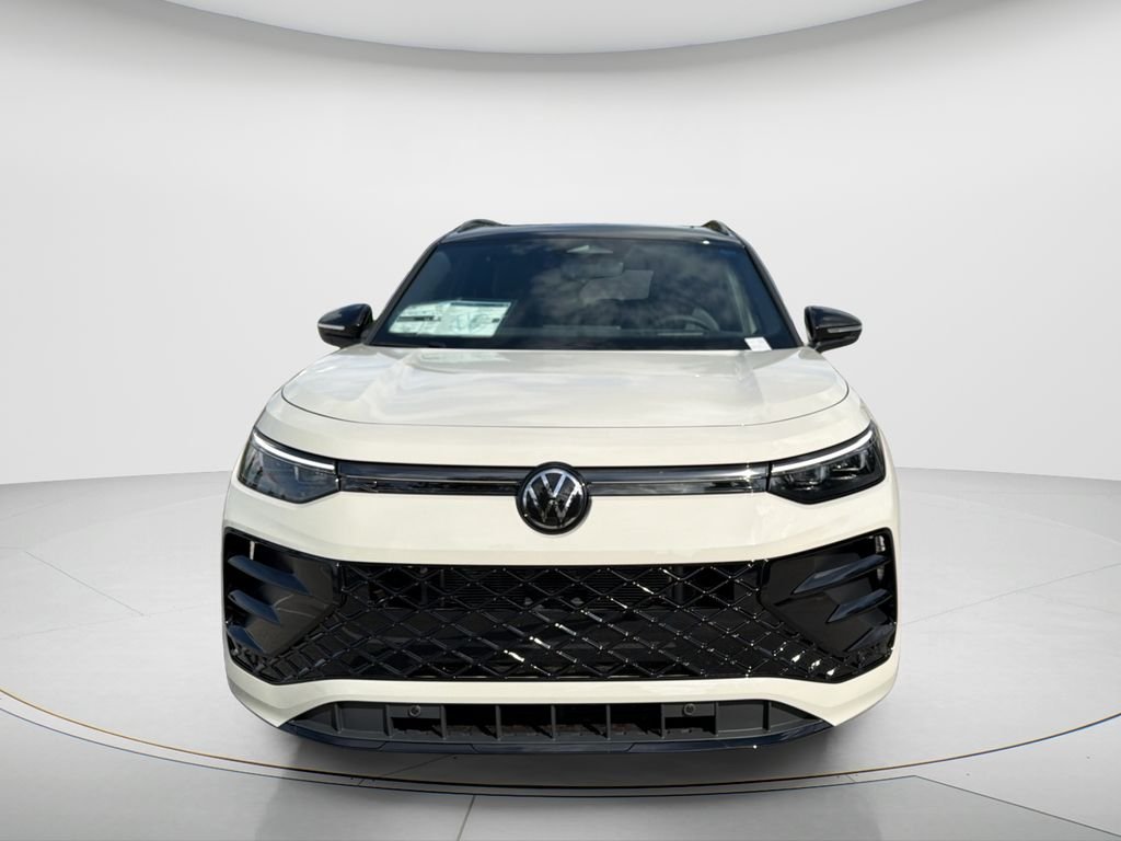 New 2026 Sandstone W/Deep Black Roof Volkswagen 2.0T SE R-Line Black image 2