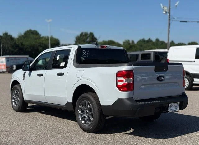 New 2026 White Ford XLT image 9