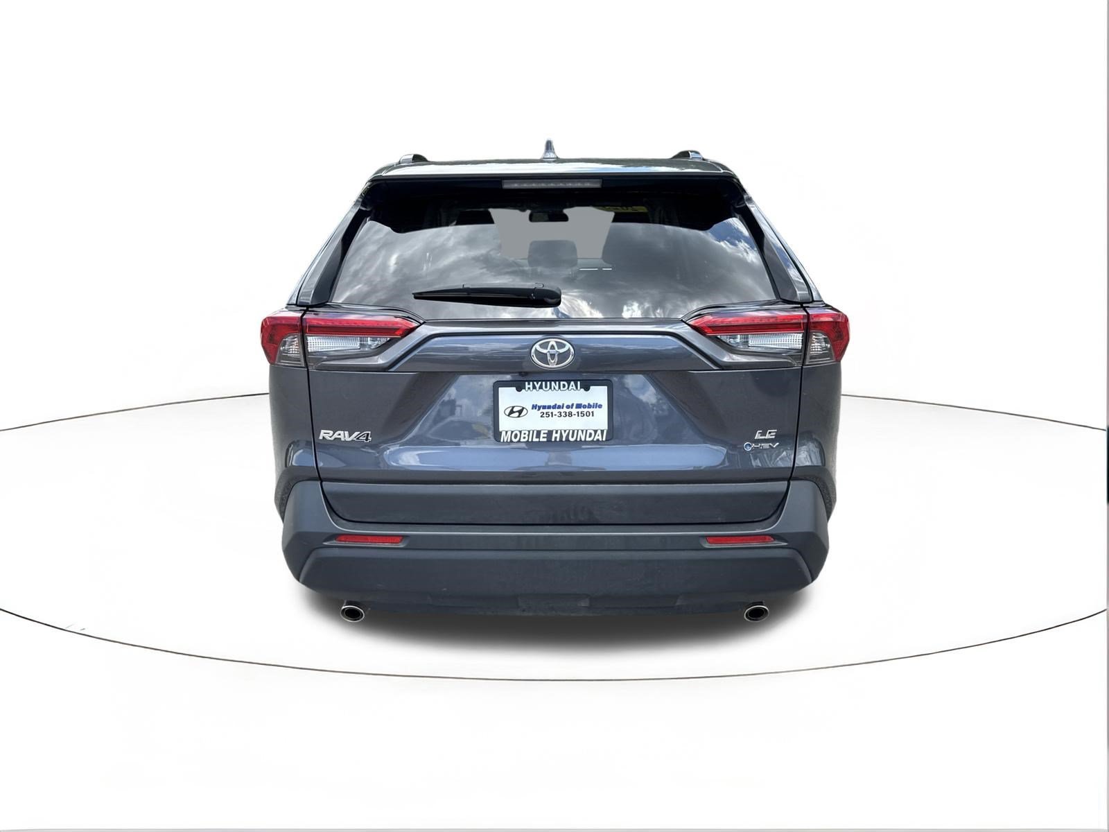 2025 Toyota RAV4 LE - Photo 4