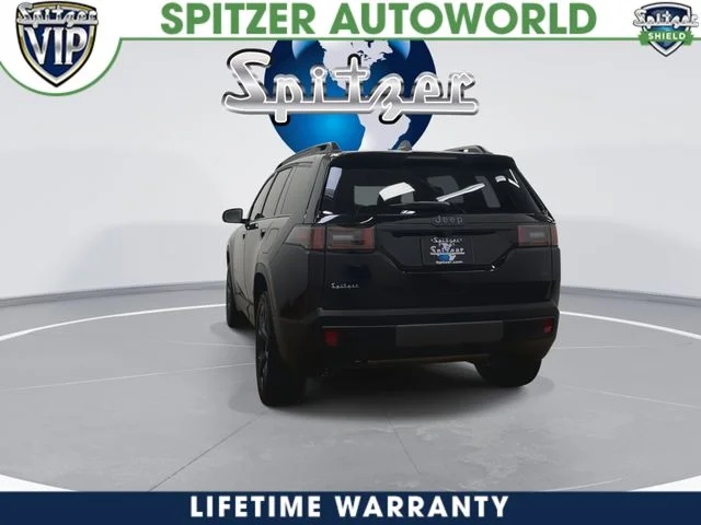 New 2026 Diamond Black Crystal Pearlcoat Jeep Laredo image 9