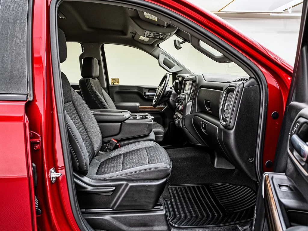 Used 2019 Cajun Red Tintcoat Chevrolet LT image 30