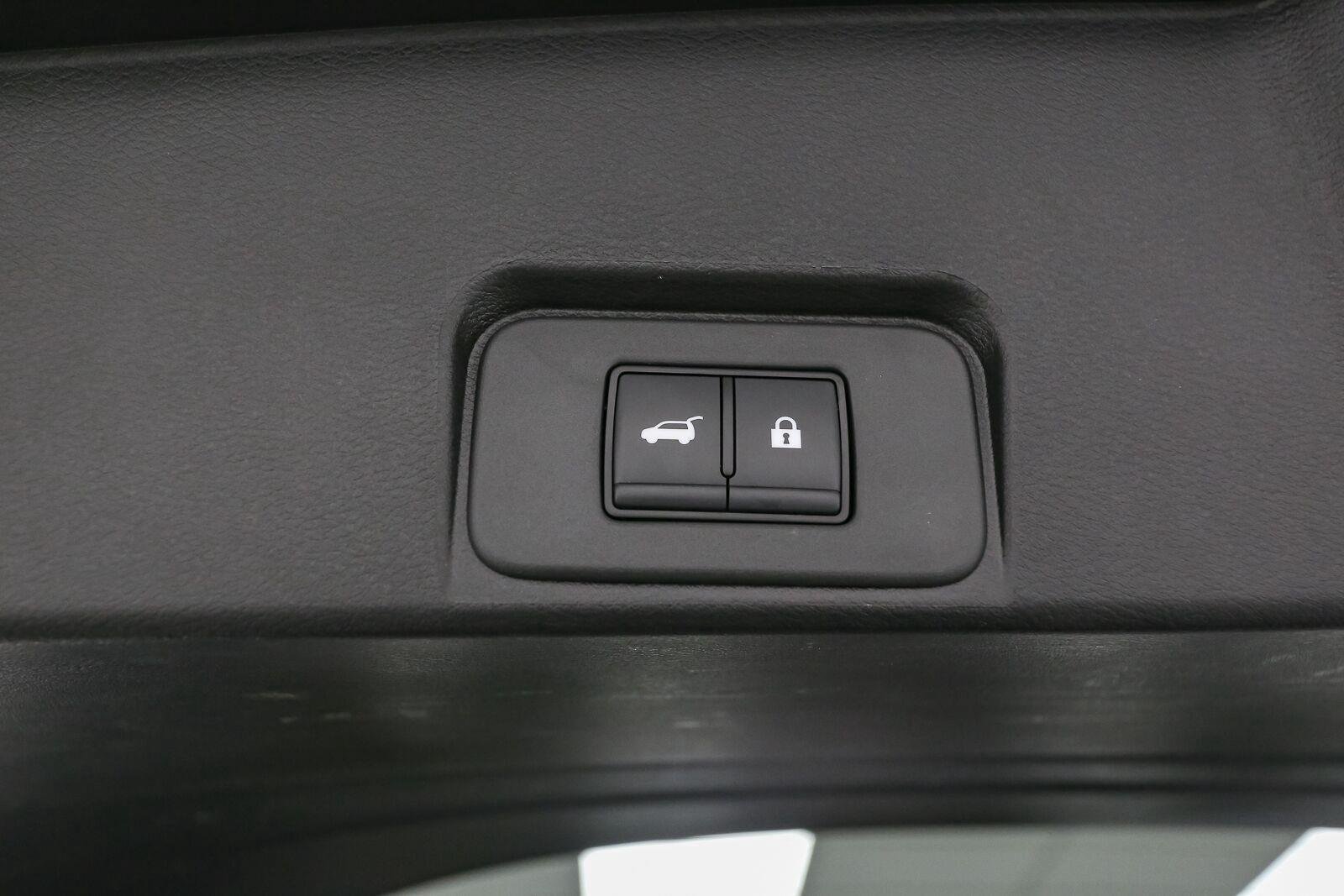Used 2026 Super Black Nissan SV image 13