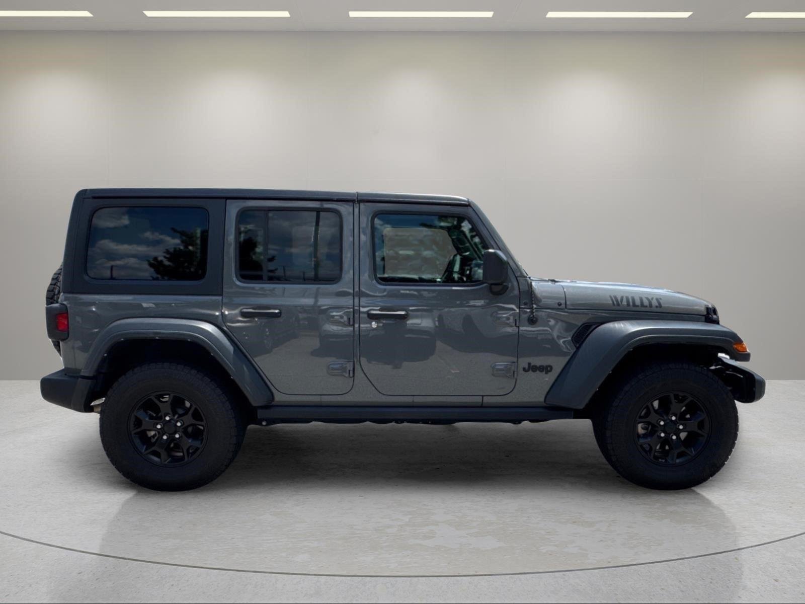 Used 2021 Granite Crystal Metallic Clearcoat Jeep Unlimited Willys image 6