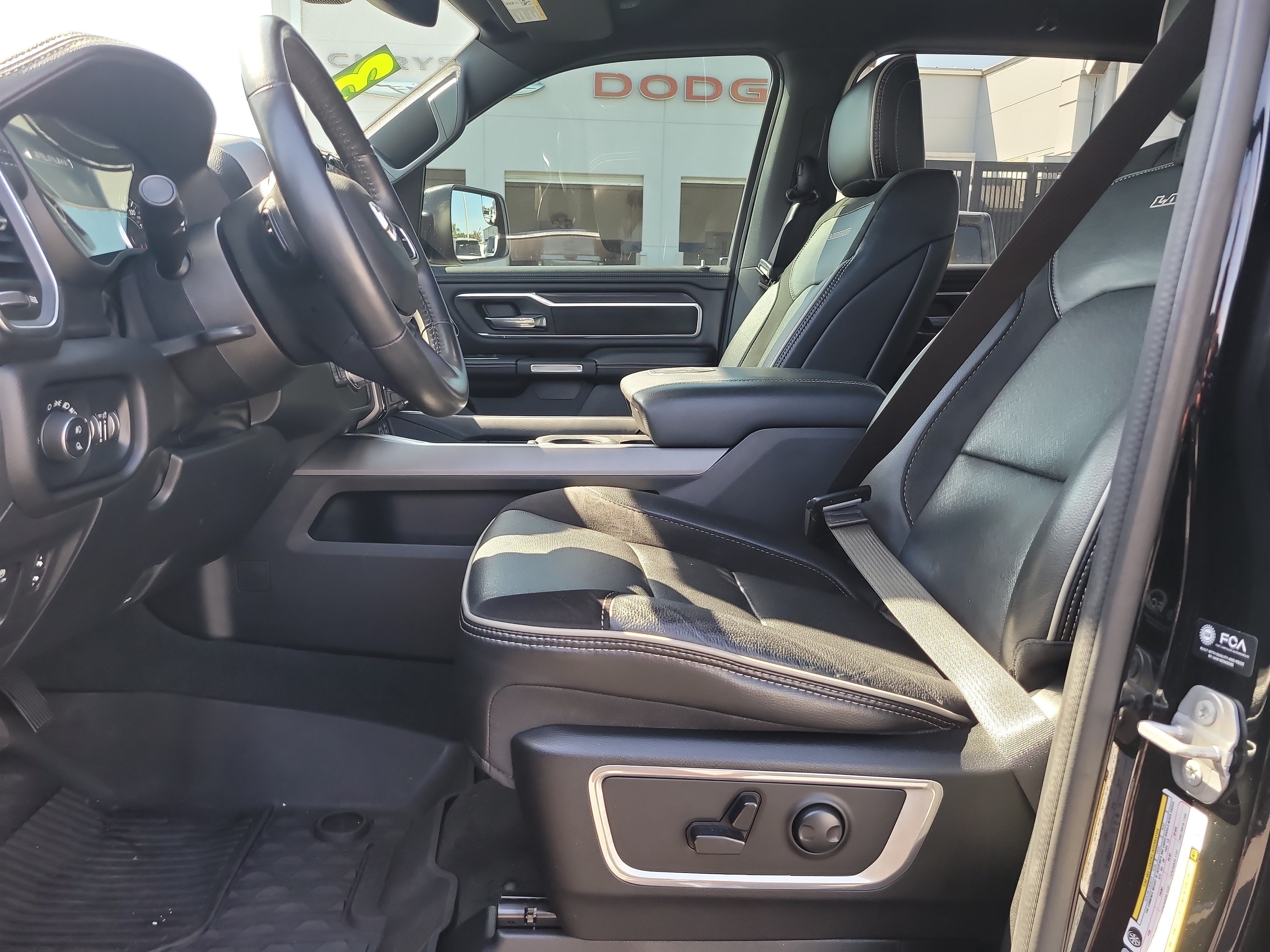Used 2023 Diamond Black Crystal Pearlcoat Ram Laramie image 18