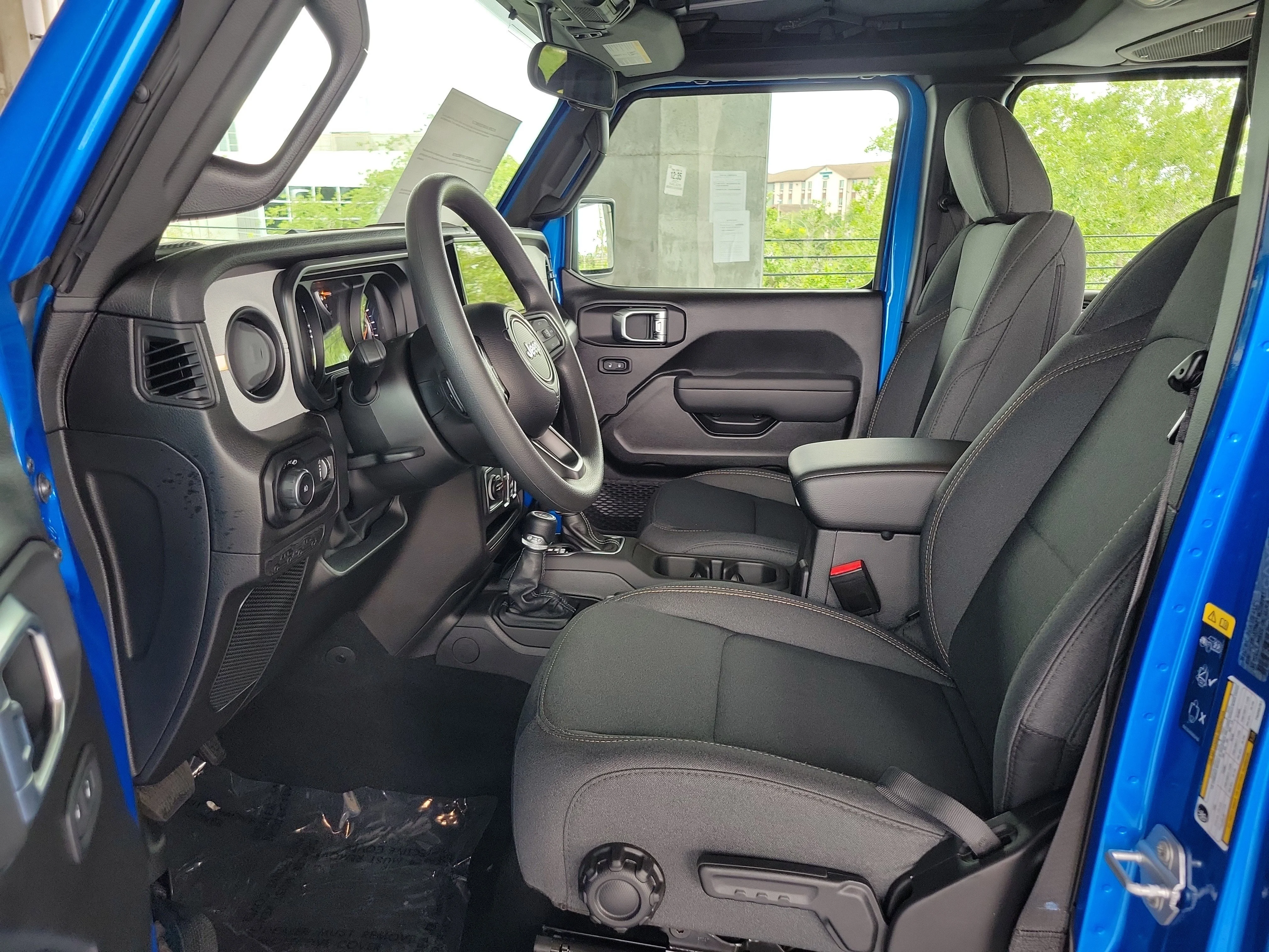 New 2026 Hydro Blue Pearl-Coat Exterior Paint Jeep Sport image 16