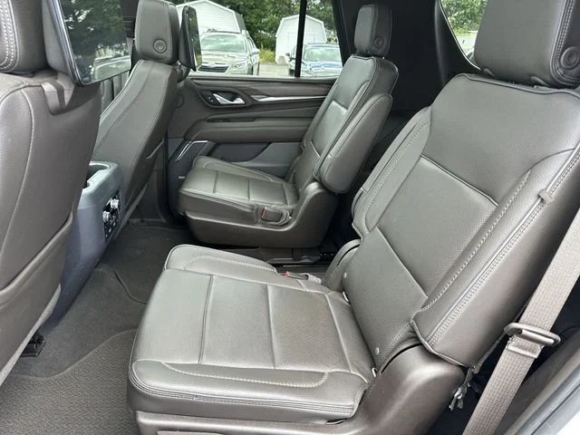 Used 2021 White GMC Denali image 27