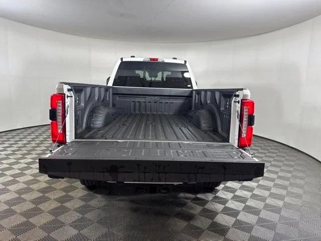 New 2026 Star White Metallic Tri-Coat Ford Lariat image 18