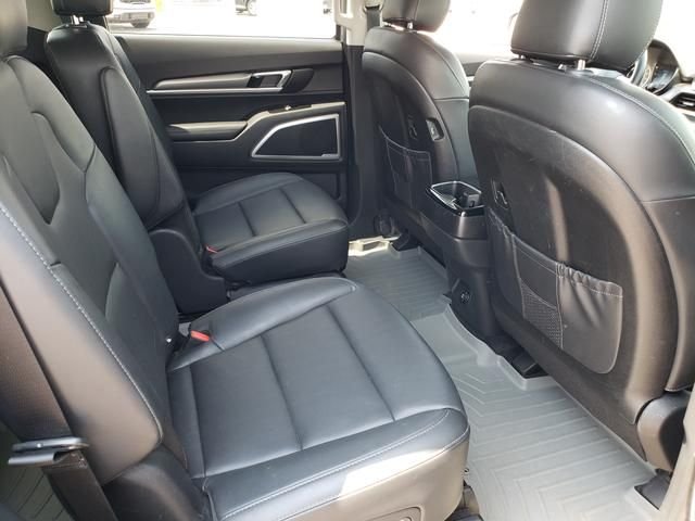 Used 2021 Silver Kia S image 16