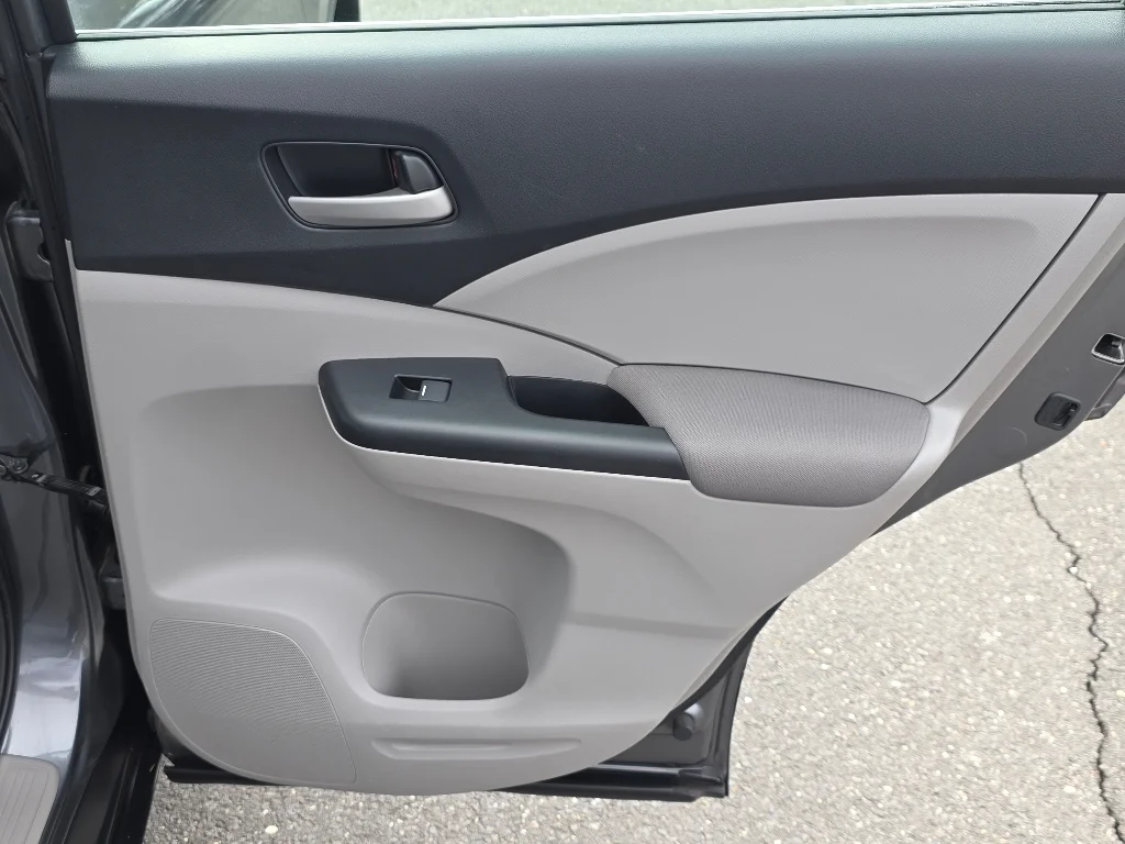 2014 Honda CR-V LX - Photo 22