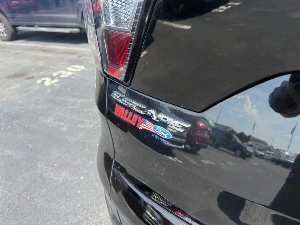 Used 2018 Black Ford SE image 42
